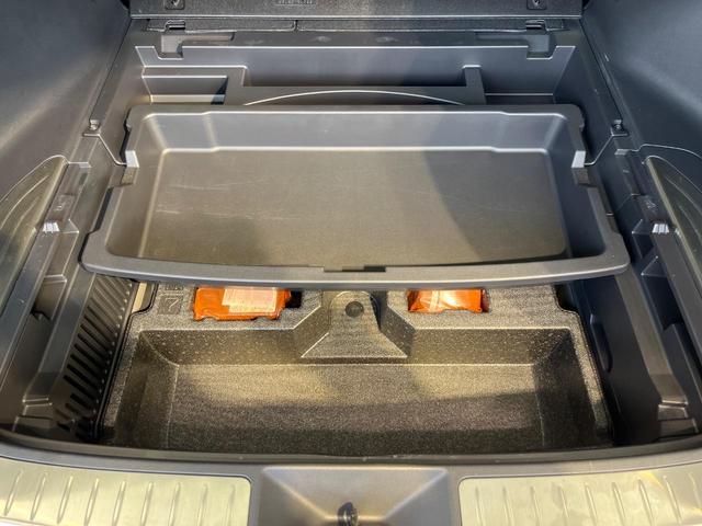 ハリアーハイブリッド Ｚ　レザーパッケージ　全周囲カメラ　ＪＢＬサウンド　衝突被害軽減システム　レーダークルーズ　禁煙車　電動リアゲート　レザーシート　前席シートエアコン　ドラレコ　コーナーセンサー　スマートキー　ＬＥＤヘッド　ＥＴＣ２．０（41枚目）