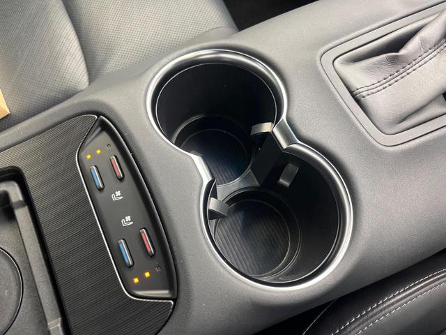 ハリアーハイブリッド Ｚ　レザーパッケージ　全周囲カメラ　ＪＢＬサウンド　衝突被害軽減システム　レーダークルーズ　禁煙車　電動リアゲート　レザーシート　前席シートエアコン　ドラレコ　コーナーセンサー　スマートキー　ＬＥＤヘッド　ＥＴＣ２．０（45枚目）