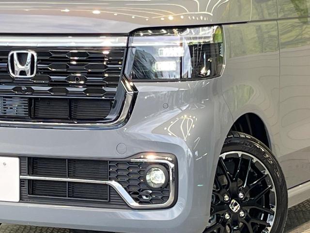 Ｎ－ＢＯＸカスタム ターボコーディネートスタイル　届出済未使用車　両側電動ドア　衝突被害軽減システム　ハーフレザーシート　コーナーセンサー　スマートキー　ＬＥＤヘッド　純正１５インチアルミ　オートハイビーム　車線逸脱警報　オートライト（12枚目）