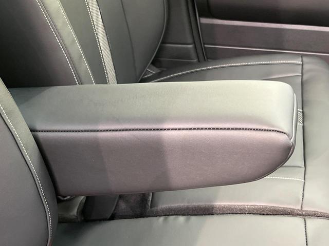 Ｎ－ＢＯＸカスタム ターボコーディネートスタイル　届出済未使用車　両側電動ドア　衝突被害軽減システム　ハーフレザーシート　コーナーセンサー　スマートキー　ＬＥＤヘッド　純正１５インチアルミ　オートハイビーム　車線逸脱警報　オートライト（50枚目）