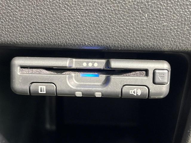 タント カスタムＸ　トップエディションＳＡＩＩＩ　電動スライド　ナビ　バックカメラ　スマートアシスト　禁煙車　ハーフレザーシート　シートヒーター　コーナーセンサー　スマートキー　ＬＥＤヘッド　ＥＴＣ　オートマチックハイビーム　車線逸脱警報（41枚目）