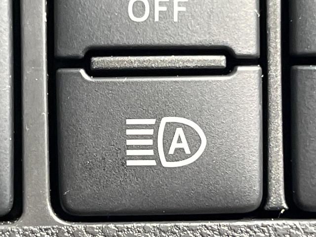 タント カスタムＸ　トップエディションＳＡＩＩＩ　電動スライド　ナビ　バックカメラ　スマートアシスト　禁煙車　ハーフレザーシート　シートヒーター　コーナーセンサー　スマートキー　ＬＥＤヘッド　ＥＴＣ　オートマチックハイビーム　車線逸脱警報（42枚目）