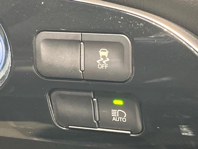 プリウス S SDナビ バックカメラ プリクラッシュセーフティ レーダークルーズ 禁煙車 コーナーセンサー スマートキー レーンキープ LEDヘッド ETC オートマチックハイビーム 車線逸脱警報(47枚目)