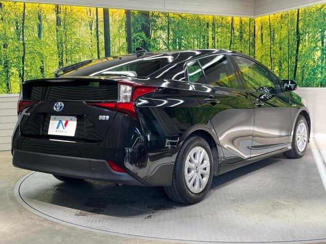 プリウス S SDナビ バックカメラ 衝突被害軽減システム レーダークルーズ 禁煙車 コーナーセンサー スマートキー LEDヘッド ビルトインETC 純正15インチアルミ 車線逸脱警報 オートライト(17枚目)