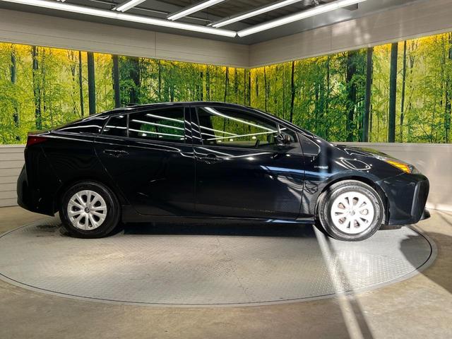 プリウス S SDナビ バックカメラ 衝突被害軽減システム レーダークルーズ 禁煙車 コーナーセンサー スマートキー LEDヘッド ビルトインETC 純正15インチアルミ 車線逸脱警報 オートライト(26枚目)