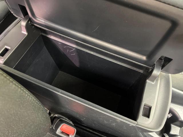 プリウス S SDナビ バックカメラ 衝突被害軽減システム レーダークルーズ 禁煙車 コーナーセンサー スマートキー LEDヘッド ビルトインETC 純正15インチアルミ 車線逸脱警報 オートライト(67枚目)