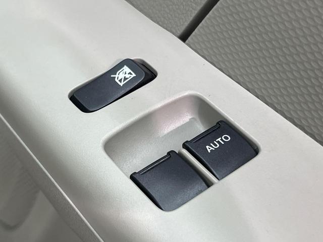 エブリイ ＰＡリミテッド　衝突被害軽減システム　禁煙車　コーナーセンサー　車線逸脱警報　オートライト　アイドリングストップ　車線逸脱抑制機能　プライバシーガラス　盗難防止装置（38枚目）