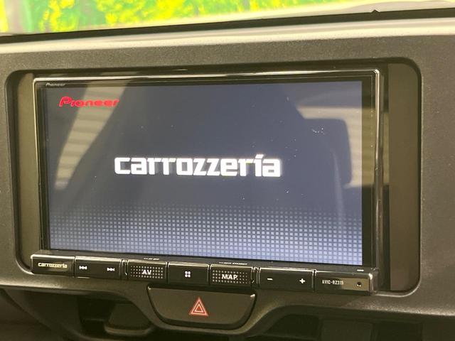 ヤリスクロス Ｘ　ＳＤナビ　バックカメラ　衝突被害軽減システム　レーダークルーズ　禁煙車　ドラレコ　コーナーセンサー　スマートキー　ＥＴＣ　オートハイビーム　車線逸脱警報　オートライト　Ｂｌｕｅｔｏｏｔｈ　フルセグ（3枚目）