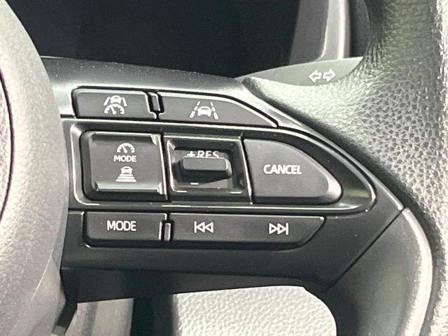 ヤリスクロス Ｘ　ＳＤナビ　バックカメラ　衝突被害軽減システム　レーダークルーズ　禁煙車　ドラレコ　コーナーセンサー　スマートキー　ＥＴＣ　オートハイビーム　車線逸脱警報　オートライト　Ｂｌｕｅｔｏｏｔｈ　フルセグ（6枚目）