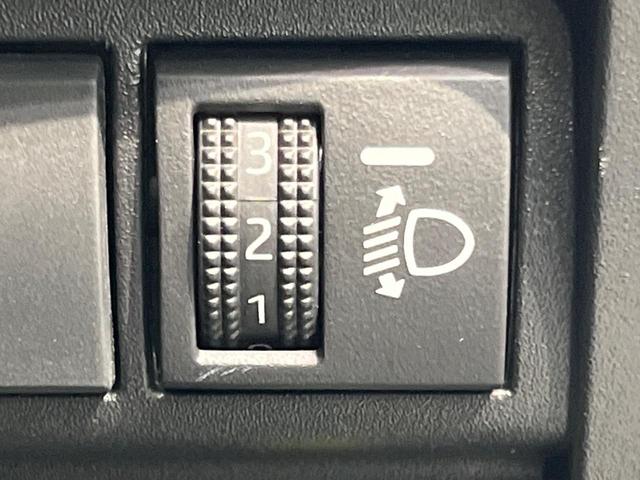 ヤリスクロス Ｘ　ＳＤナビ　バックカメラ　衝突被害軽減システム　レーダークルーズ　禁煙車　ドラレコ　コーナーセンサー　スマートキー　ＥＴＣ　オートハイビーム　車線逸脱警報　オートライト　Ｂｌｕｅｔｏｏｔｈ　フルセグ（52枚目）