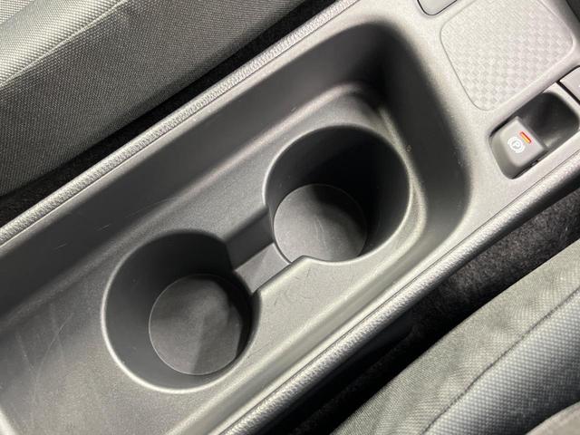 ヤリスクロス Ｘ　ＳＤナビ　バックカメラ　衝突被害軽減システム　レーダークルーズ　禁煙車　ドラレコ　コーナーセンサー　スマートキー　ＥＴＣ　オートハイビーム　車線逸脱警報　オートライト　Ｂｌｕｅｔｏｏｔｈ　フルセグ（66枚目）