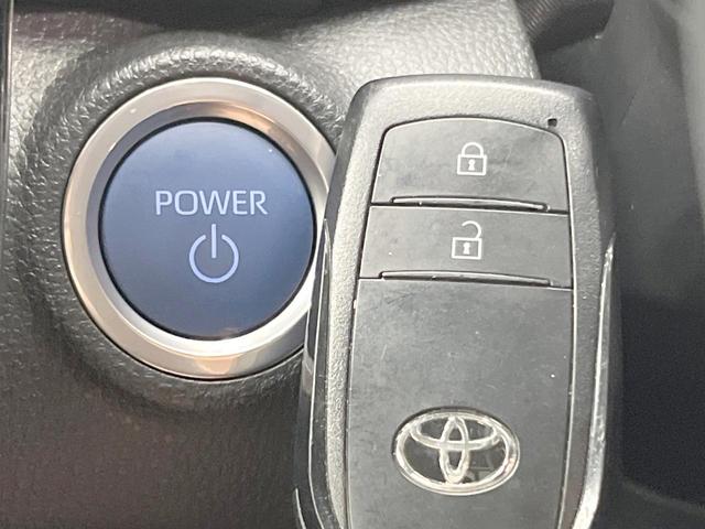 アクア G 全周囲カメラ プリクラッシュセーフティ レーダークルーズ 禁煙車 コーナーセンサー スマートキー LEDヘッド 10.5インチディスプレイオーディオ ETC オートマチックハイビーム 車線逸脱警報(5枚目)