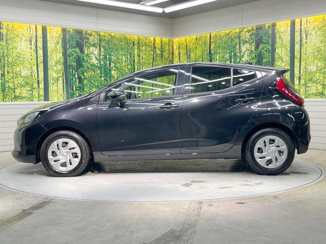 アクア G 全周囲カメラ プリクラッシュセーフティ レーダークルーズ 禁煙車 コーナーセンサー スマートキー LEDヘッド 10.5インチディスプレイオーディオ ETC オートマチックハイビーム 車線逸脱警報(25枚目)