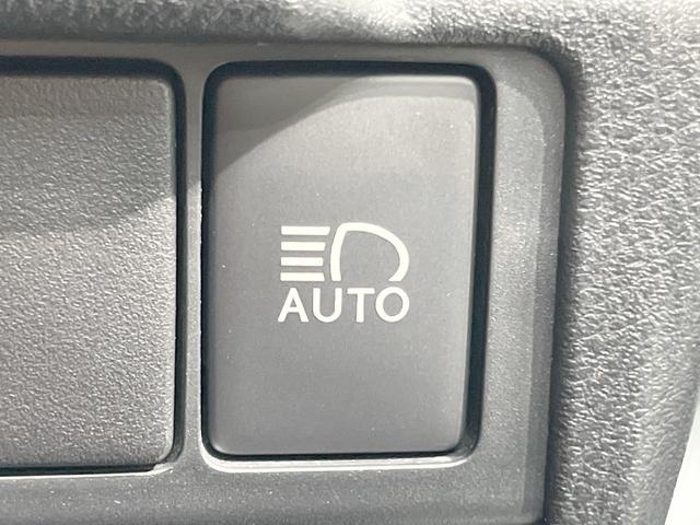 IS IS200t Fスポーツ サンルーフ 純正SDナビ バックカメラ 衝突被害軽減システム レーダークルーズ 禁煙車 ハーフレザーシート ドラレコ コーナーセンサー スマートキー LEDヘッド ETC2.0 純正18インチアルミ(60枚目)