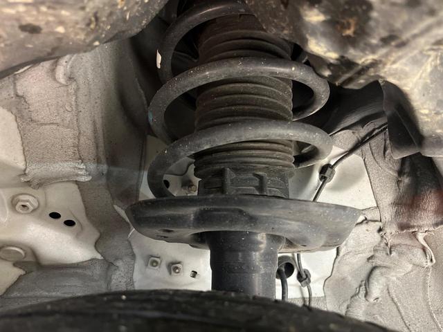 ヤリスクロス ハイブリッドZ 全周囲カメラ 衝突被害軽減システム レーダークルーズ 禁煙車 ハーフレザーシート パワーシート ドラレコ コーナーセンサー スマートキー LEDヘッド ビルトインETC 純正18インチアルミ(22枚目)