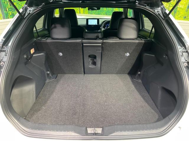 ヤリスクロス ハイブリッドZ 全周囲カメラ 衝突被害軽減システム レーダークルーズ 禁煙車 ハーフレザーシート パワーシート ドラレコ コーナーセンサー スマートキー LEDヘッド ビルトインETC 純正18インチアルミ(55枚目)