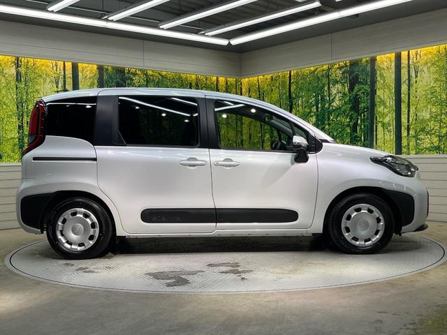 シエンタ ハイブリッドX 登録済未使用車 電動スライドドア 衝突被害軽減システム レーダークルーズ コーナーセンサー スマートキー LEDヘッド オートハイビーム オートライト オートエアコン(28枚目)