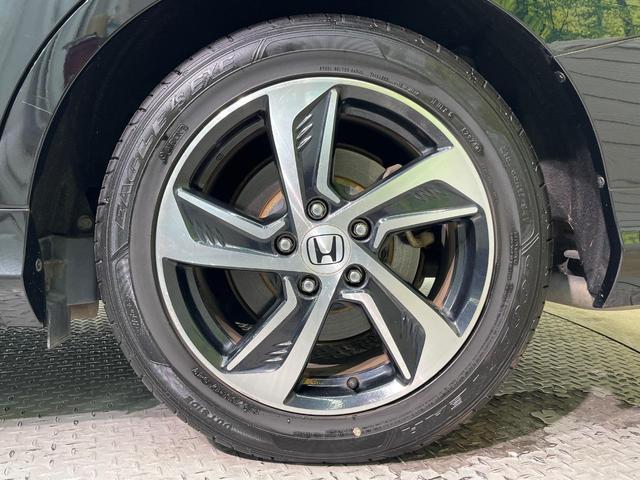 オデッセイ アブソルート 電動スライドドア SDナビ 後席モニター 衝突被害軽減システム 禁煙車 ハーフレザーシート スマートキー LEDヘッド ビルトインETC クルコン 純正17インチアルミ オートライト オートエアコン(33枚目)