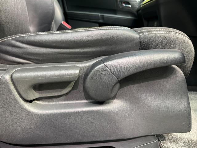 オデッセイ アブソルート 電動スライドドア SDナビ 後席モニター 衝突被害軽減システム 禁煙車 ハーフレザーシート スマートキー LEDヘッド ビルトインETC クルコン 純正17インチアルミ オートライト オートエアコン(56枚目)