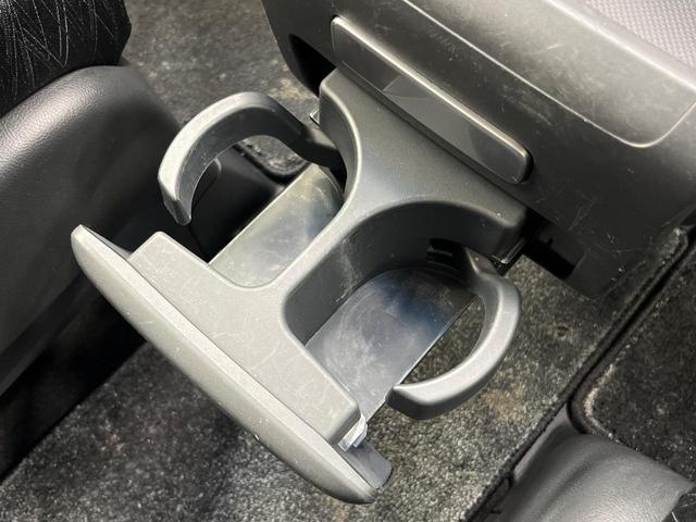 オデッセイ アブソルート 電動スライドドア SDナビ 後席モニター 衝突被害軽減システム 禁煙車 ハーフレザーシート スマートキー LEDヘッド ビルトインETC クルコン 純正17インチアルミ オートライト オートエアコン(69枚目)