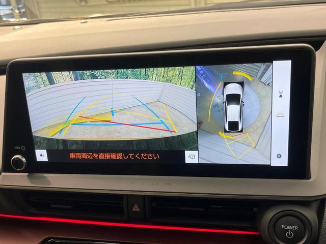 プリウス Z ガラスルーフ 12型ディスプレイ 全周囲カメラ 100V電源 衝突被害軽減システム レーダークルーズ 禁煙車 電動リアゲート ハーフレザーシート 前席シートエアコン パワーシート コーナーセンサー(5枚目)