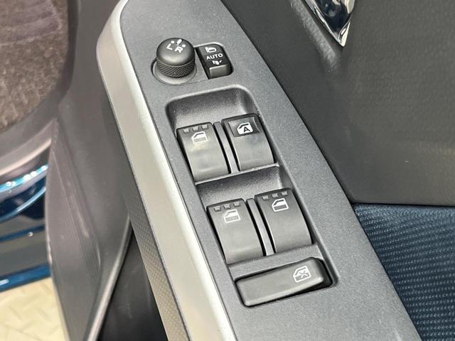 ルーミー カスタムG SDナビ 両側電動ドア 全周囲カメラ 衝突被害軽減システム レーダークルーズ 禁煙車 コーナーセンサー スマートキー LEDヘッド 純正14インチアルミ オートハイビーム 車線逸脱警報 オートライト(41枚目)