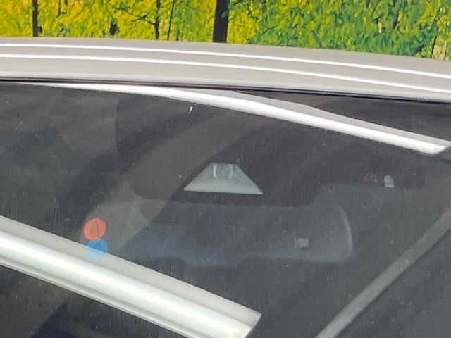 ＲＡＶ４ ハイブリッドＧ　４ＷＤ　純正９型ナビ　バックカメラ　プリクラッシュセーフティ　レーダークルーズ　禁煙車　パワーバックドア　ハーフレザーシート　シートヒーター　パワーシート　ドラレコ　コーナーセンサー　レーンキープ（5枚目）