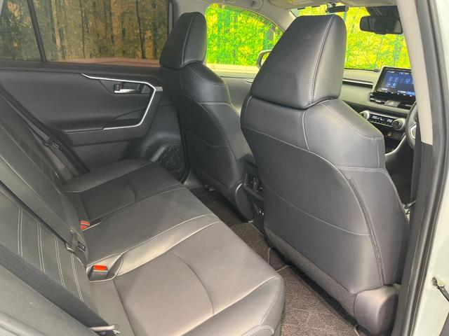 ＲＡＶ４ ハイブリッドＧ　４ＷＤ　純正９型ナビ　バックカメラ　プリクラッシュセーフティ　レーダークルーズ　禁煙車　パワーバックドア　ハーフレザーシート　シートヒーター　パワーシート　ドラレコ　コーナーセンサー　レーンキープ（44枚目）