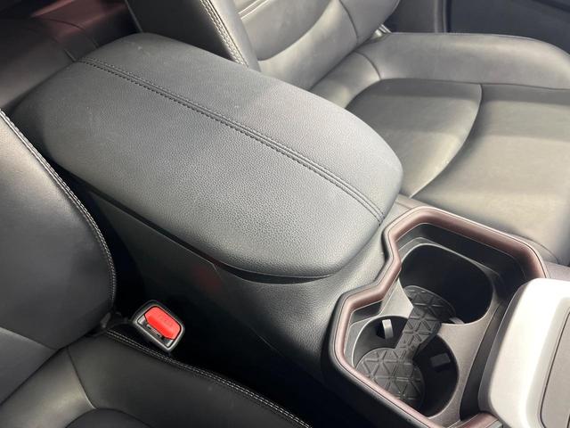 ＲＡＶ４ ハイブリッドＧ　４ＷＤ　純正９型ナビ　バックカメラ　プリクラッシュセーフティ　レーダークルーズ　禁煙車　パワーバックドア　ハーフレザーシート　シートヒーター　パワーシート　ドラレコ　コーナーセンサー　レーンキープ（48枚目）