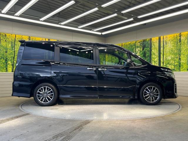 ヴォクシー ZS 煌 両側電動ドア 9型ナビ 後席モニター バックカメラ 禁煙車 スマートキー LEDヘッド ビルトインETC 純正16インチアルミ オートライト デュアルエアコン リアエアコン Bluetooth(26枚目)