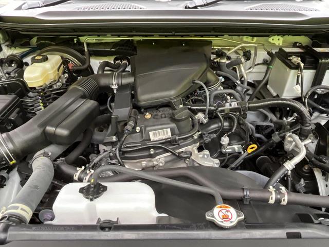 ランドクルーザー250 VX 12型ナビ 4WD サンルーフ サイド・バックカメラ 衝突被害軽減システム レーダークルーズ 禁煙車 電動リアゲート レザーシート 前席シートエアコン パワーシート コーナーセンサー LEDヘッド(18枚目)