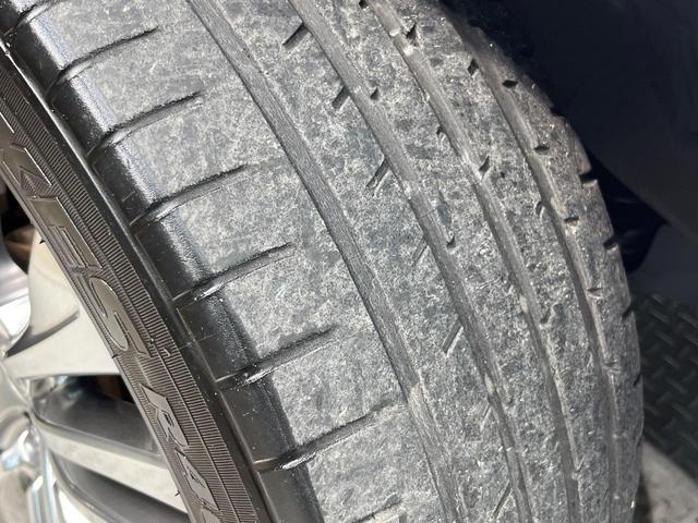 ハリアー Z レザーパッケージ ガラスルーフ サイド・バックカメラ 衝突被害軽減システム レーダークルーズ 禁煙車 ハーフレザーシート パワーシート コーナーセンサー スマートキー LEDヘッド ETC2.0 純正19インチアルミ(32枚目)