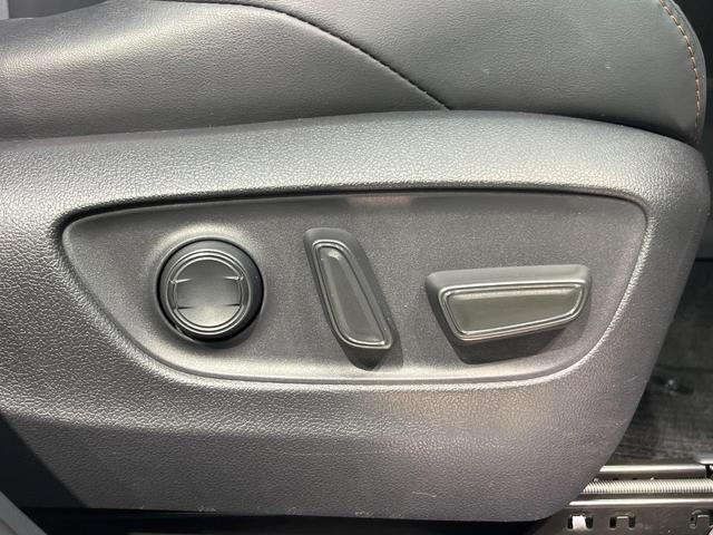 ハリアー Z レザーパッケージ ガラスルーフ サイド・バックカメラ 衝突被害軽減システム レーダークルーズ 禁煙車 ハーフレザーシート パワーシート コーナーセンサー スマートキー LEDヘッド ETC2.0 純正19インチアルミ(67枚目)