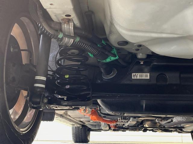 カローラフィールダー ハイブリッドＧ　ダブルバイビー　純正ナビ　バックカメラ　プリクラッシュセーフティ　禁煙車　ハーフレザーシート　スマートキー　ＬＥＤヘッド　ＥＴＣ　オートマチックハイビーム　車線逸脱警報　先行車発進お知らせ機能　オートライト（21枚目）