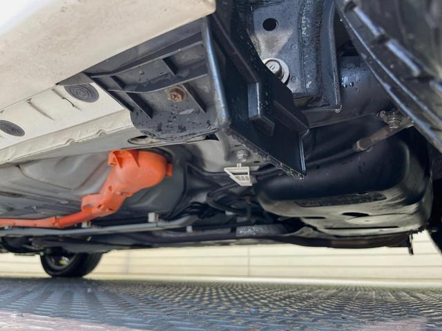 カローラフィールダー ハイブリッドＧ　ダブルバイビー　純正ナビ　バックカメラ　プリクラッシュセーフティ　禁煙車　ハーフレザーシート　スマートキー　ＬＥＤヘッド　ＥＴＣ　オートマチックハイビーム　車線逸脱警報　先行車発進お知らせ機能　オートライト（22枚目）