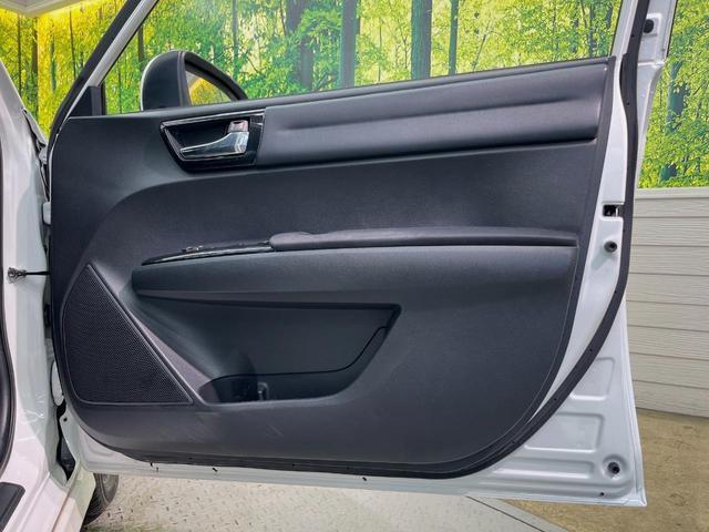 カローラフィールダー ハイブリッドＧ　ダブルバイビー　純正ナビ　バックカメラ　プリクラッシュセーフティ　禁煙車　ハーフレザーシート　スマートキー　ＬＥＤヘッド　ＥＴＣ　オートマチックハイビーム　車線逸脱警報　先行車発進お知らせ機能　オートライト（46枚目）