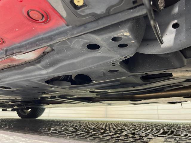 アクセラスポーツ ＸＤ　ディーゼル（軽油）　サンルーフ　マツダコネクト　バックカメラ　ＢＯＳＥサウンド　衝突被害軽減システム　レーダークルーズ　禁煙車　ハーフレザーシート　パワーシート　ドラレコ　コーナーセンサー（23枚目）