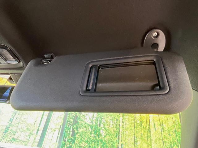 ヤリス Ｘ　純正ナビ　バックカメラ　プリクラッシュセーフティ　コーナーセンサー　スマートキー　ＥＴＣ　オートマチックハイビーム　車線逸脱警報　先行車発進お知らせ機能　オートライト　Ｂｌｕｅｔｏｏｔｈ再生（64枚目）