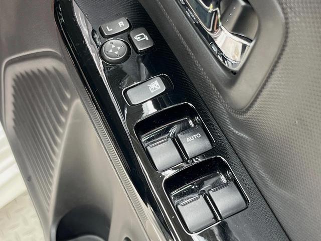 スペーシアカスタム ハイブリッドＸＳターボ　両側電動ドア　純正ＳＤナビ　全周囲カメラ　衝突被害軽減システム　禁煙車　ハーフレザーシート　シートヒーター　コーナーセンサー　スマートキー　ＬＥＤヘッド　ビルトインＥＴＣ　クルコン　盗難防止装置（43枚目）