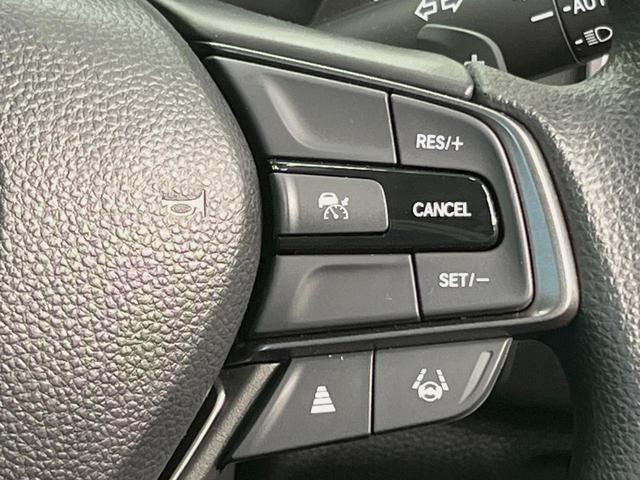 ＷＲ－Ｖ Ｘ　登録済未使用車　衝突被害軽減システム　レーダークルーズ　コーナーセンサー　スマートキー　ＬＥＤヘッド　オートハイビーム　車線逸脱警報　オートライト　オートエアコン（4枚目）