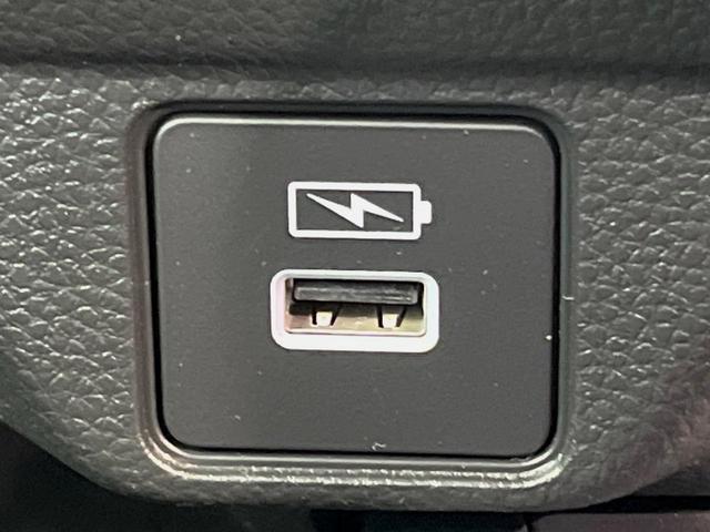 ＷＲ－Ｖ Ｚ＋　ブラックスタイル　登録済未使用車　衝突被害軽減システム　レーダークルーズ　ハーフレザーシート　コーナーセンサー　スマートキー　ＬＥＤヘッド　純正１７インチアルミ　オートハイビーム　車線逸脱警報　オートライト（49枚目）