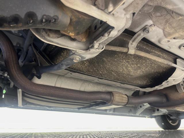 セレナ ハイウェイスター　Ｖセレ＋セーフティＩＩ　ＳＨＶ　両側電動ドア　８型ナビ　後席モニター　全周囲カメラ　衝突被害軽減システム　禁煙車　コーナーセンサー　スマートキー　ＬＥＤヘッド　ビルトインＥＴＣ　クルコン　純正１６インチアルミ　車線逸脱警報（22枚目）