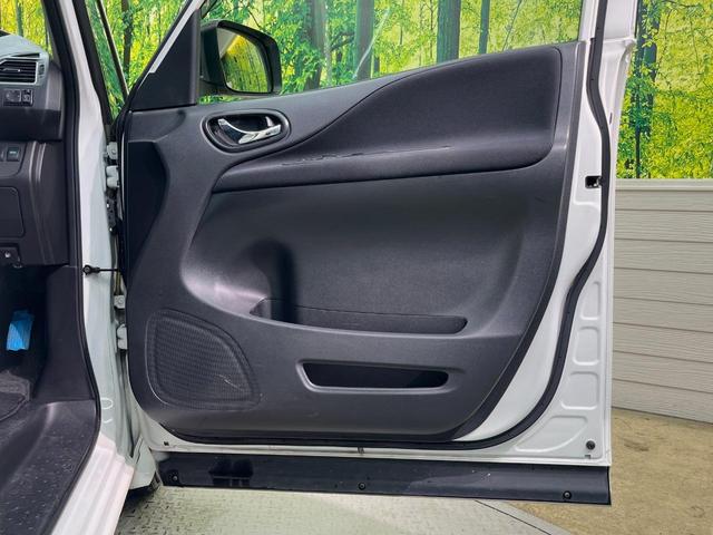 セレナ ハイウェイスター　Ｖセレ＋セーフティＩＩ　ＳＨＶ　両側電動ドア　８型ナビ　後席モニター　全周囲カメラ　衝突被害軽減システム　禁煙車　コーナーセンサー　スマートキー　ＬＥＤヘッド　ビルトインＥＴＣ　クルコン　純正１６インチアルミ　車線逸脱警報（53枚目）