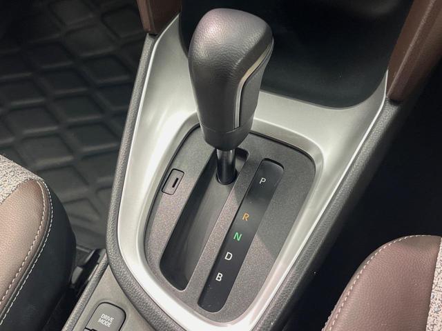 ヤリスクロス ハイブリッドＺ　ディスプレイオーディオ　バックカメラ　衝突被害軽減システム　レーダークルーズ　禁煙車　電動リアゲート　ハーフレザーシート　パワーシート　コーナーセンサー　ＬＥＤヘッド　ＥＴＣ　純正１８インチアルミ（34枚目）