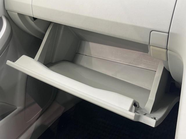 プリウス Ｓ　純正ＳＤナビ　バックカメラ　禁煙車　スマートキー　ＨＩＤヘッド　ビルトインＥＴＣ　オートライト　オートエアコン　Ｂｌｕｅｔｏｏｔｈ　ＣＤ　地デジ　ステアリングスイッチ　盗難防止装置（54枚目）