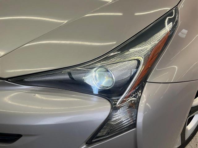 プリウス Sツーリングセレクション 9型ナビ バックカメラ 100V電源 衝突被害軽減システム レーダークルーズ ハーフレザーシート ドラレコ スマートキー LEDヘッド ビルトインETC 純正17インチアルミ オートハイビーム(30枚目)