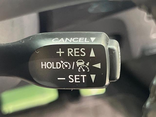 プリウス Sツーリングセレクション 9型ナビ バックカメラ 100V電源 衝突被害軽減システム レーダークルーズ ハーフレザーシート ドラレコ スマートキー LEDヘッド ビルトインETC 純正17インチアルミ オートハイビーム(63枚目)