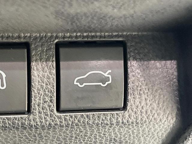 クラウンクロスオーバー Ｇアドバンスド・レザーパッケージ　４ＷＤ　１２型ナビ　フルエアロ　全周囲カメラ　１００Ｖ電源　衝突被害軽減システム　レーダークルーズ　禁煙車　レザーシート　前席シートエアコン　ドラレコ　コーナーセンサー　ＬＥＤヘッド　ＥＴＣ２．０（42枚目）