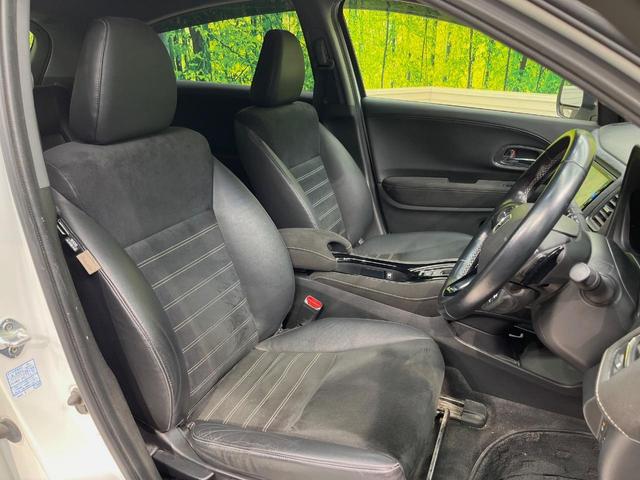 ヴェゼル ハイブリッドRS・ホンダセンシング 純正SDナビ バックカメラ 衝突被害軽減システム 禁煙車 ハーフレザーシート スマートキー LEDヘッド ビルトインETC 純正18インチアルミ 車線逸脱警報 オートライト デュアルエアコン(8枚目)