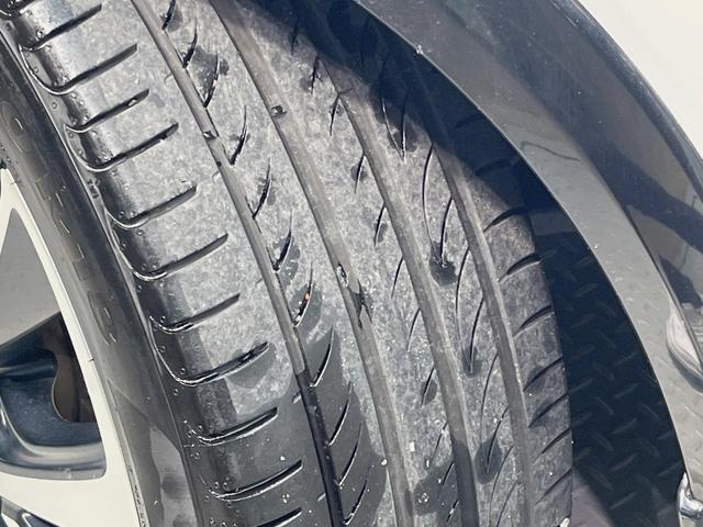 ヴェゼル ハイブリッドRS・ホンダセンシング 純正SDナビ バックカメラ 衝突被害軽減システム 禁煙車 ハーフレザーシート スマートキー LEDヘッド ビルトインETC 純正18インチアルミ 車線逸脱警報 オートライト デュアルエアコン(32枚目)